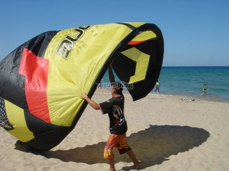 Kiteboarding Valencia, precios y reservas 2024